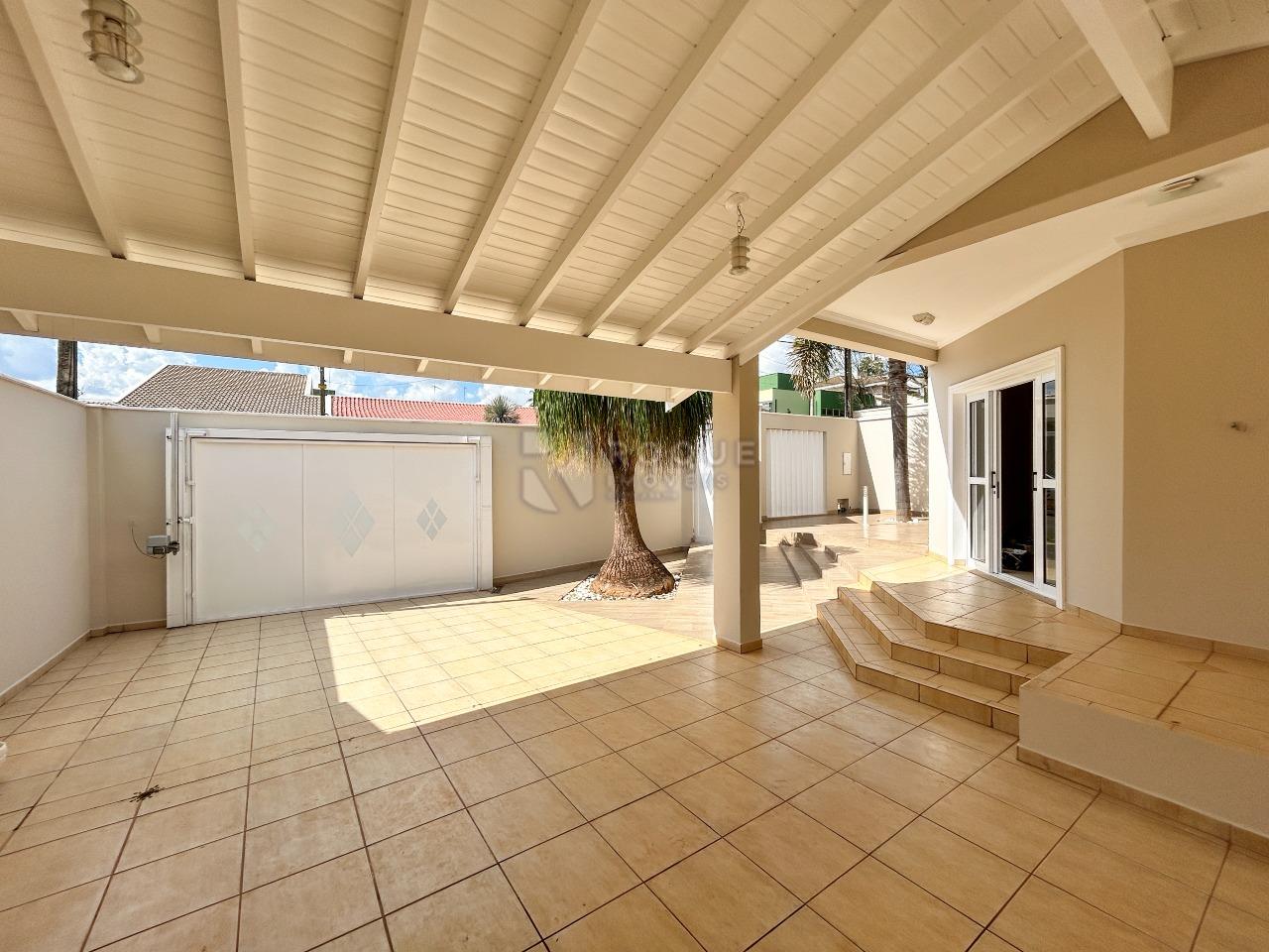 Casa em condomínio para aluguel no bairro Jardim Terras de Santa Elisa: Frente 