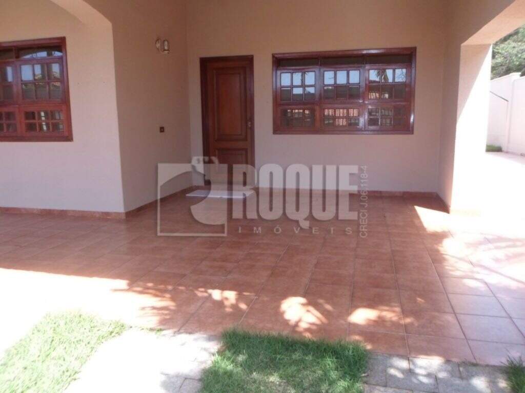 Casa em condomínio para aluguel no bairro Jardim Residencial Monsenhor Rossi: Garagem