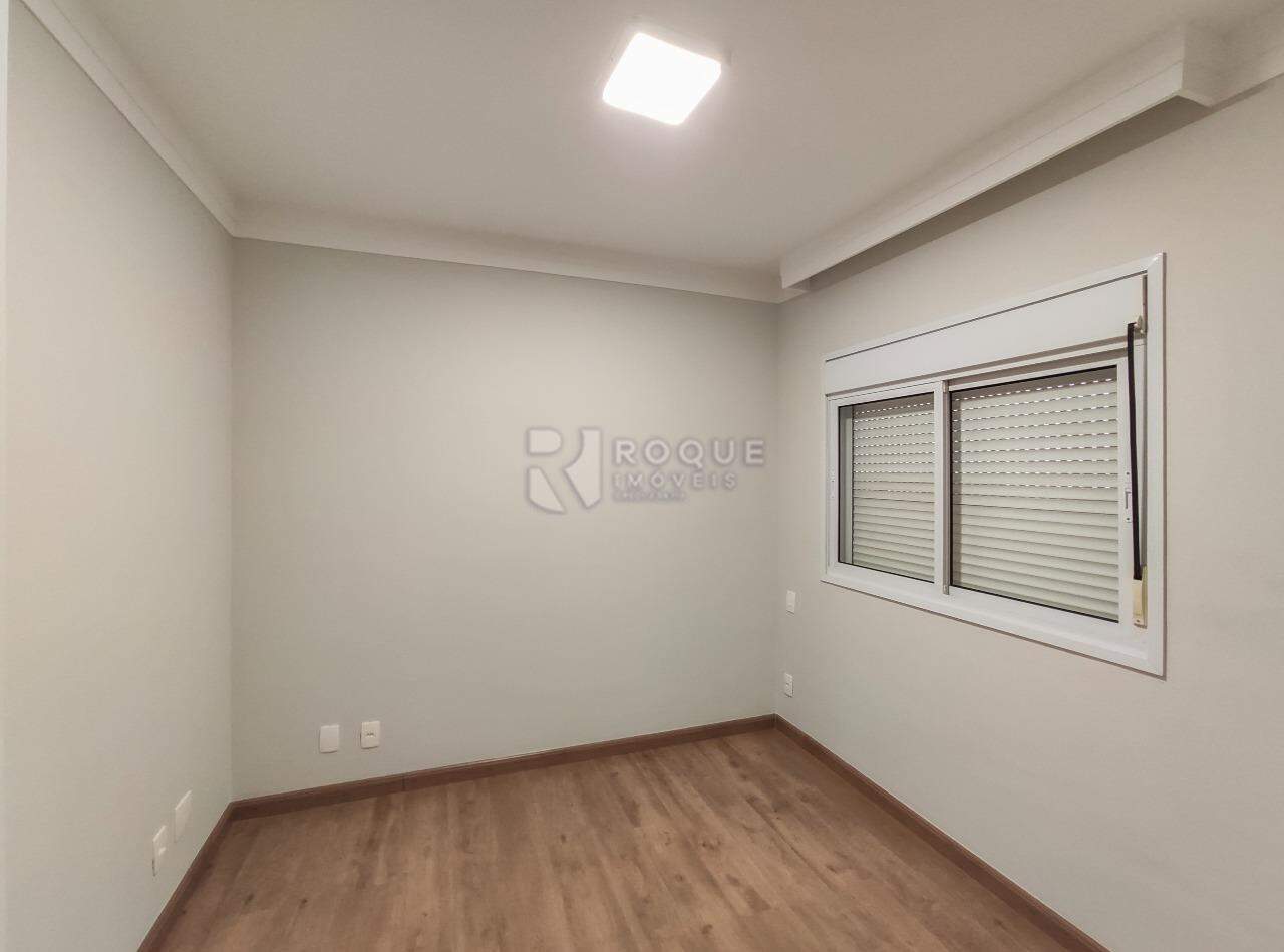 Apartamento para aluguel no bairro Jardim Aquárius: Dormitório 1