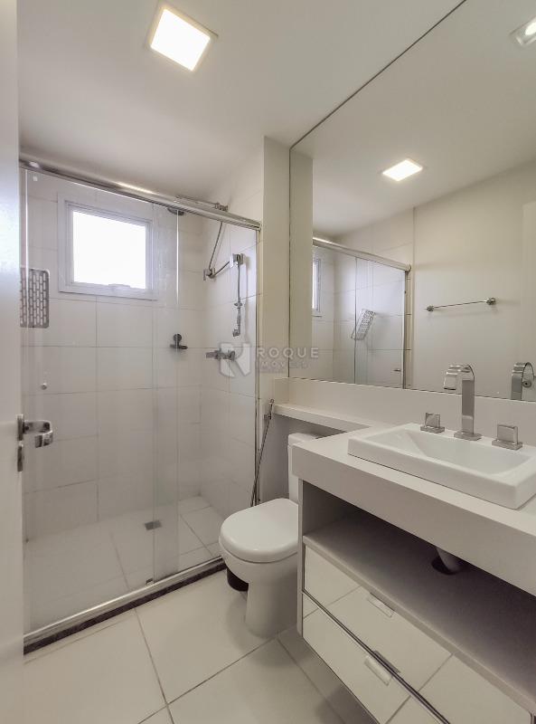 Apartamento para aluguel no bairro Jardim Aquárius: WC suíte 2