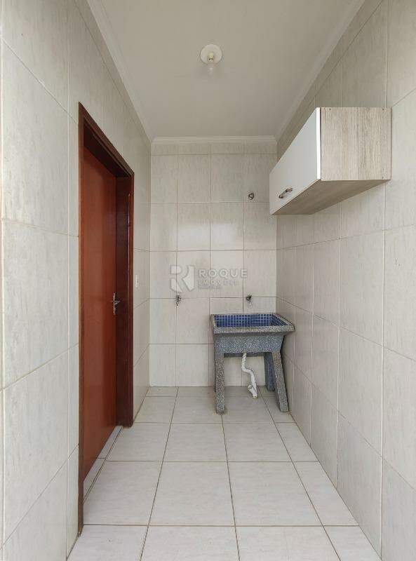 Casa Residencial para aluguel no bairro Jardim Ouro Verde: Área de serviço 