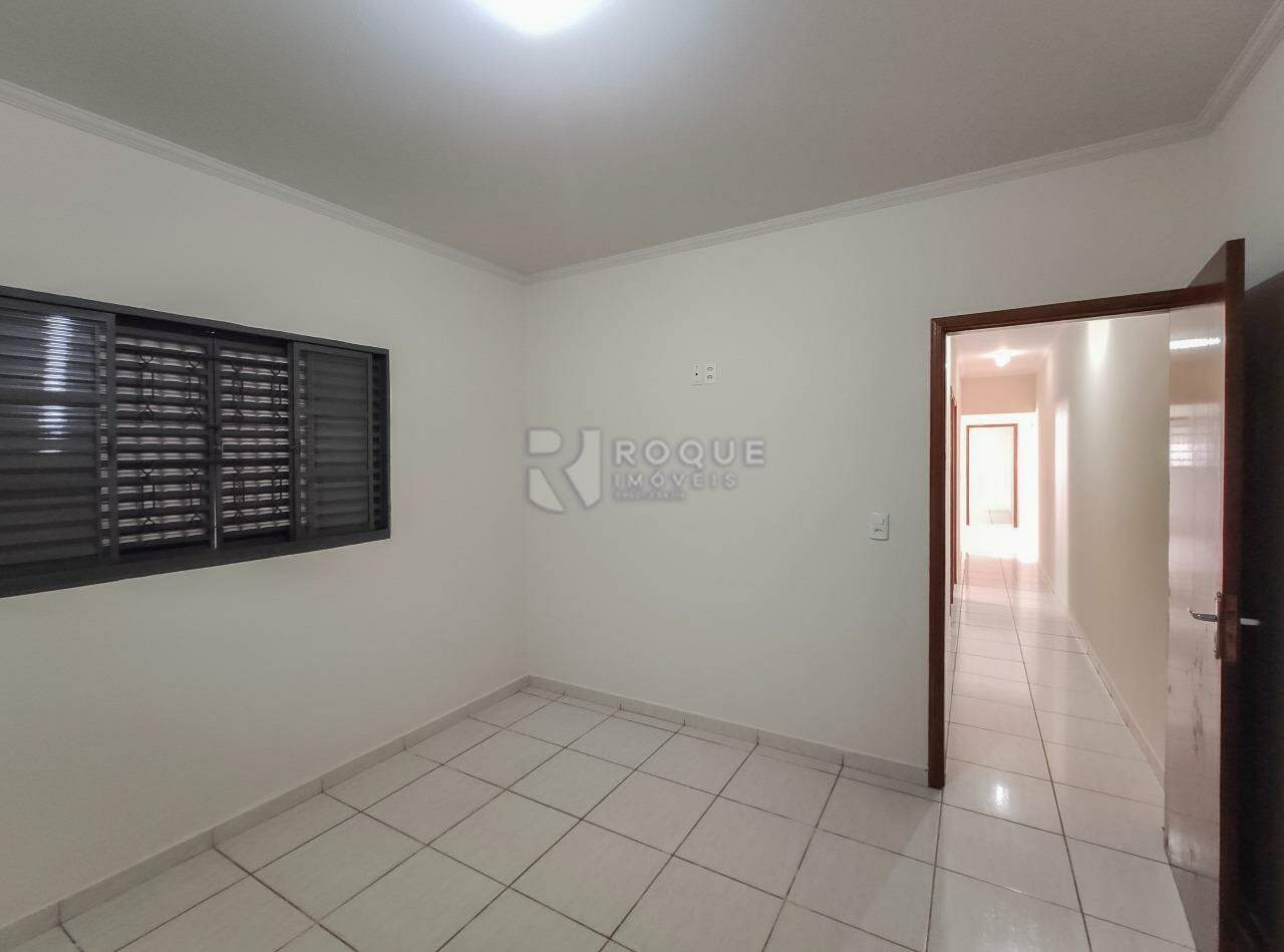 Casa Residencial para aluguel no bairro Jardim Ouro Verde: Dormitório 2