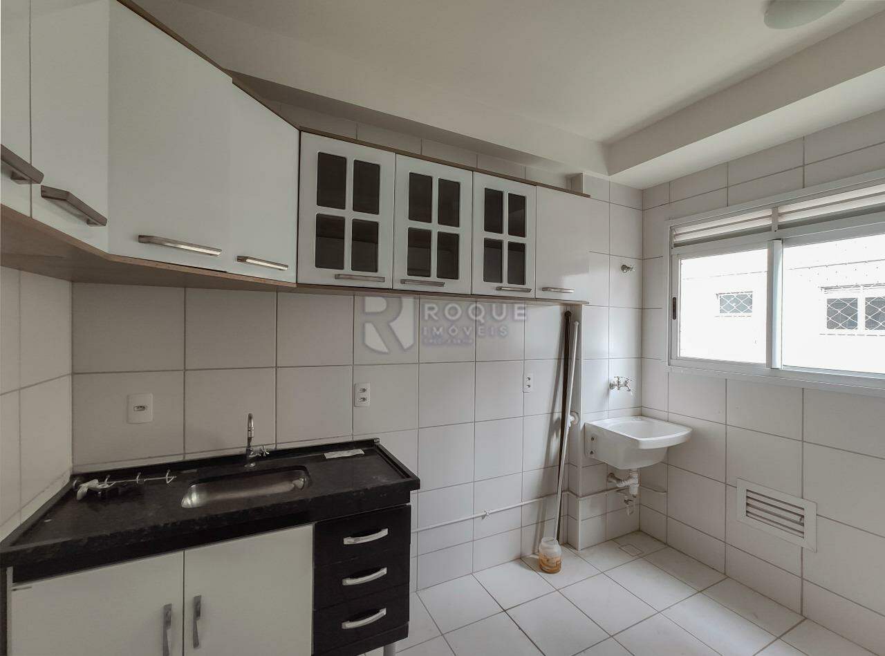 Apartamento para aluguel no bairro Residencial Rubi: Cozinha 