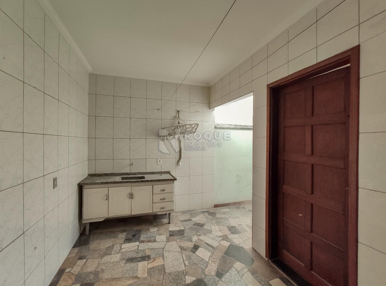 Casa Residencial para aluguel no bairro Parque Residencial Anavec: Área de serviço 