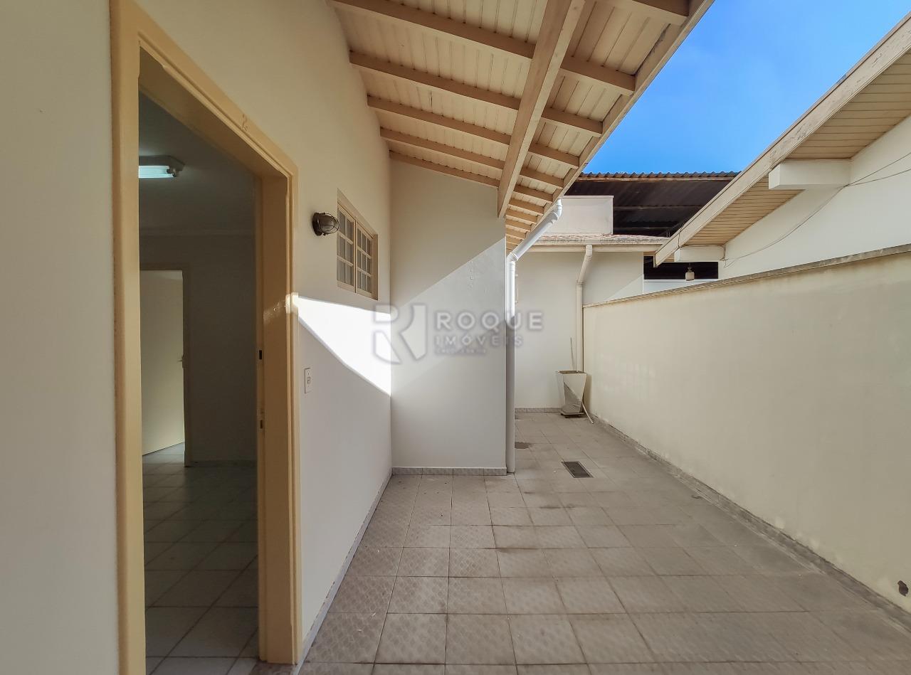 Salas/Conjuntos para aluguel no bairro Centro: Frente 