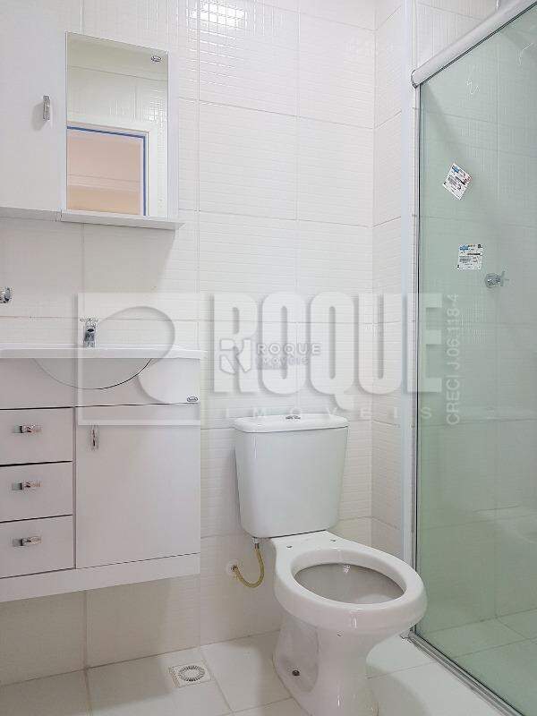 Apartamento para aluguel no bairro Chácaras Antonieta: WC social