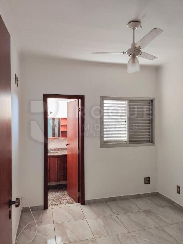 Apartamento para aluguel no bairro Vila Gioto: Dormitório 2 suíte