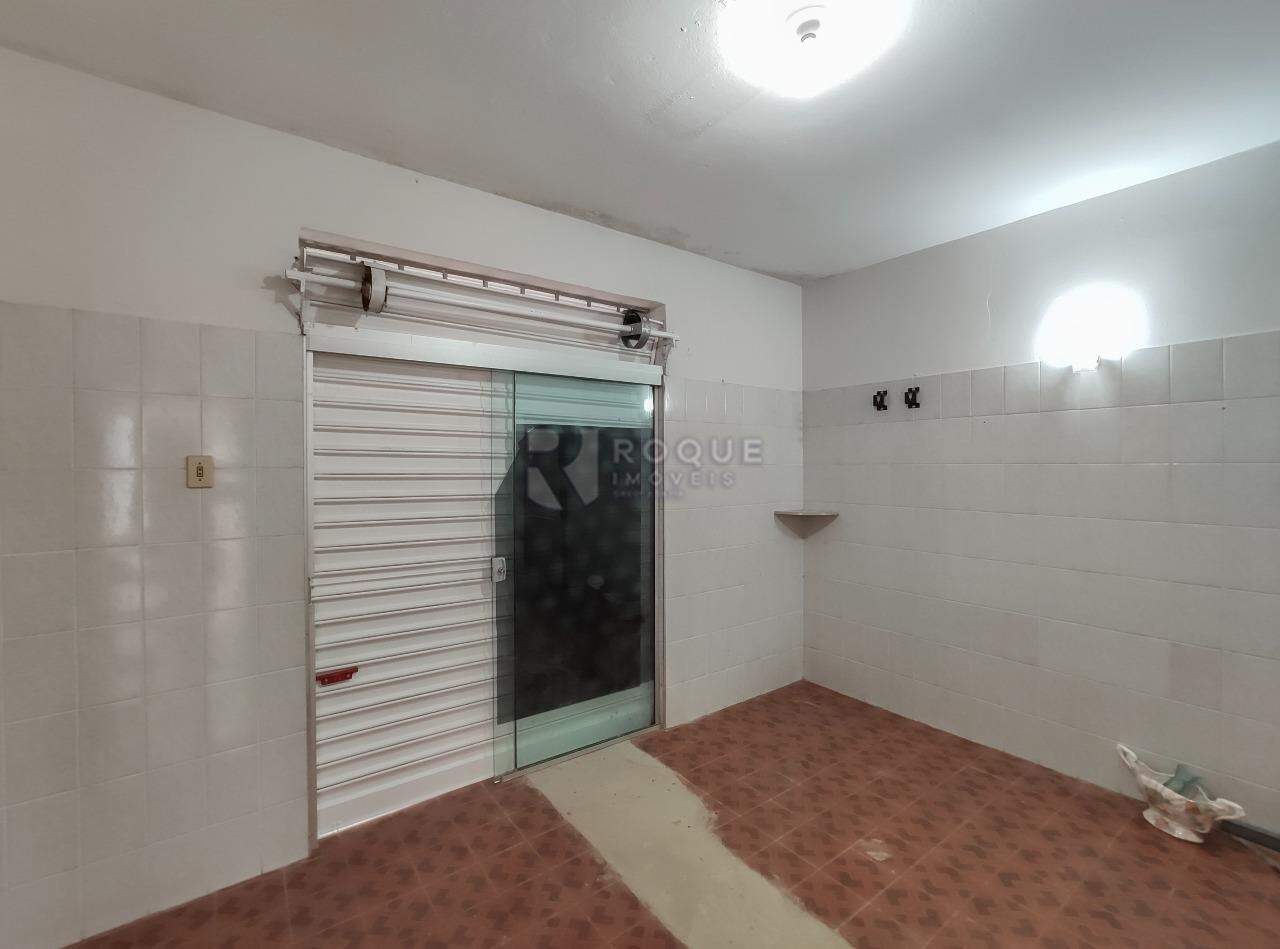 Casa Residencial para aluguel no bairro Vila Cristovam: Salão 