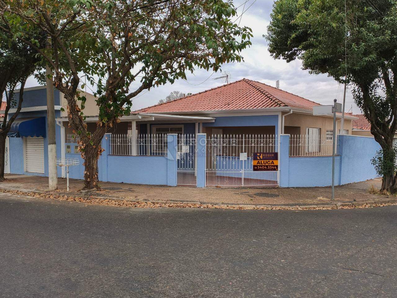 Casa Residencial para aluguel no bairro Vila Cristovam: Fachada 