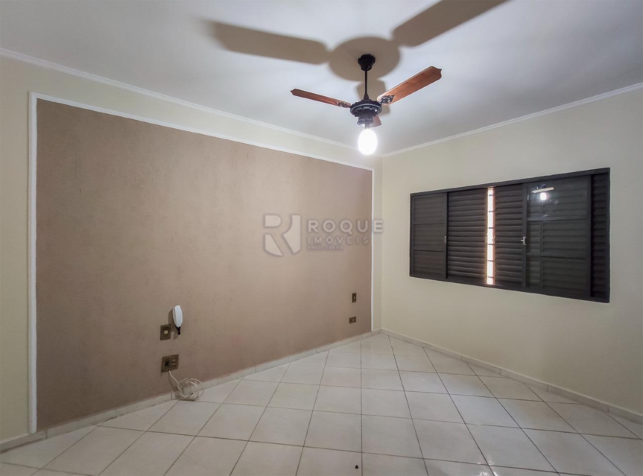 Casa Residencial para aluguel no bairro Parque Egisto Ragazzo: Dormitório 3 suíte 