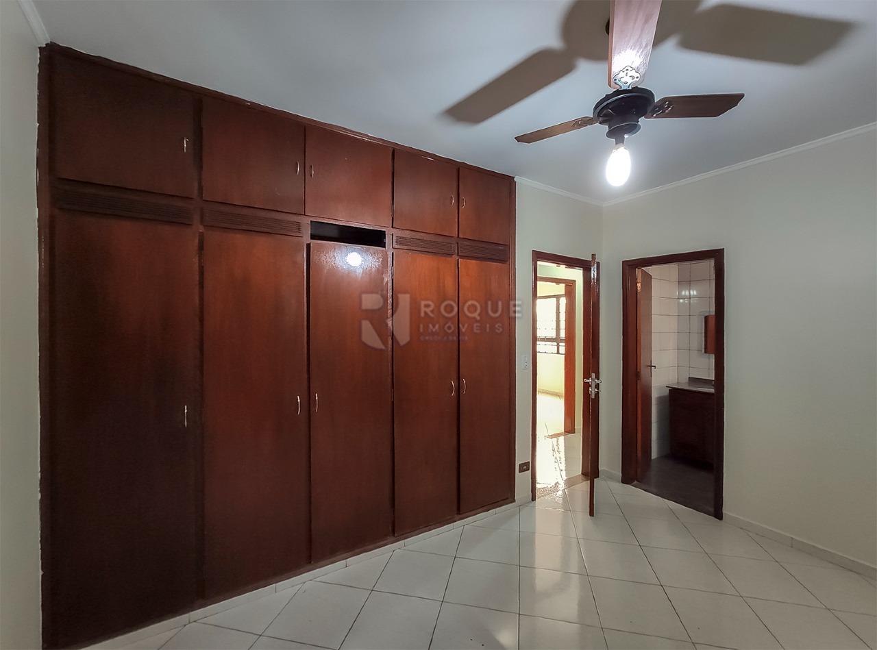 Casa Residencial para aluguel no bairro Parque Egisto Ragazzo: Dormitório 3 suíte 