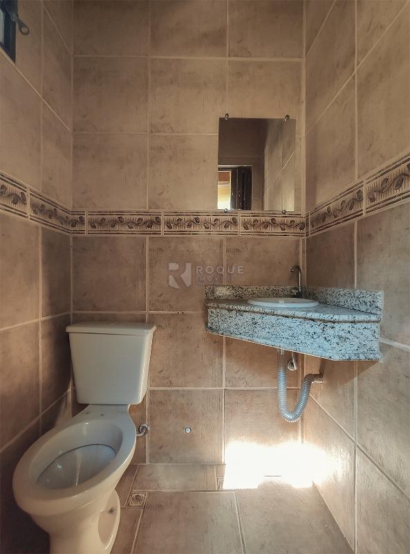 Casa Residencial para aluguel no bairro Parque Egisto Ragazzo: WC fundo  