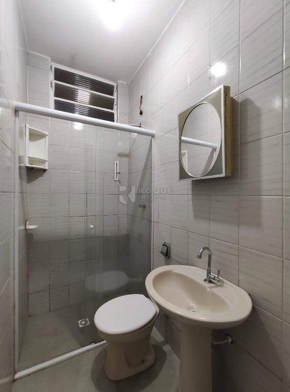Casa Residencial para aluguel no bairro Jardim Ouro Verde: WC social 