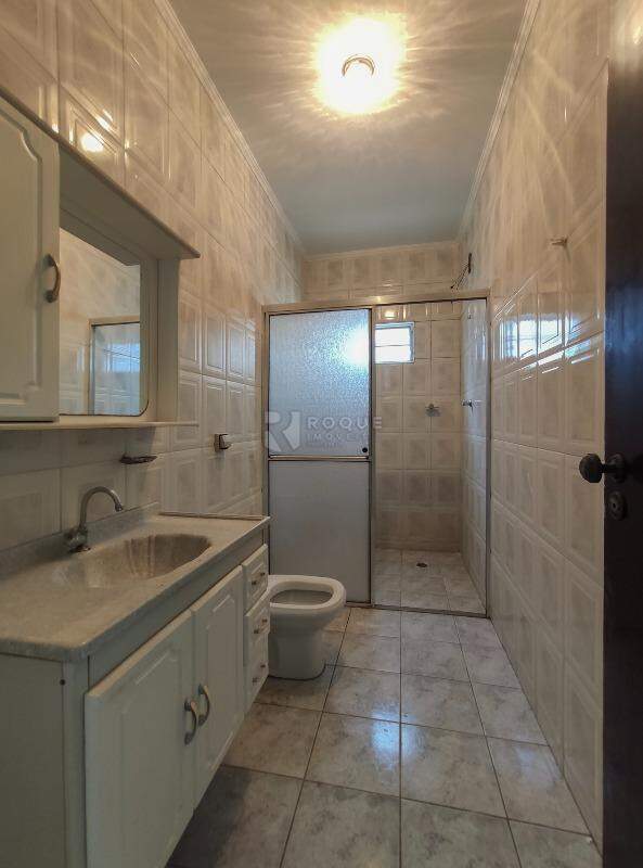 Casa Residencial para aluguel no bairro Jardim da Graminha: WC social 