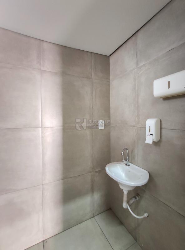 Salão para aluguel no bairro Jardim Barão de Limeira: WC social 