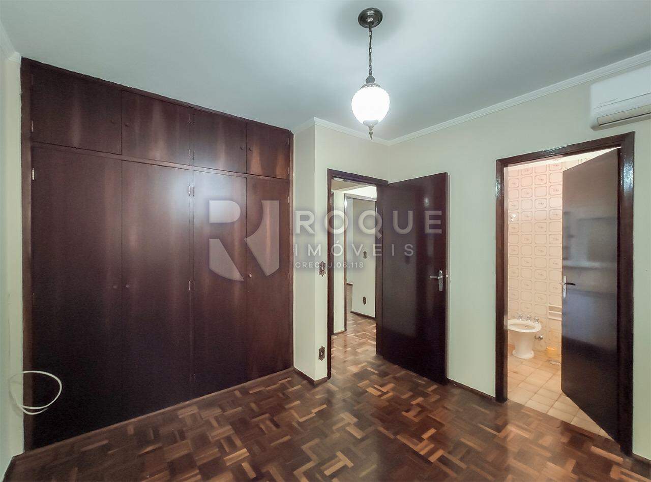 Apartamento para aluguel no bairro Centro: Dormitório 1 suíte 