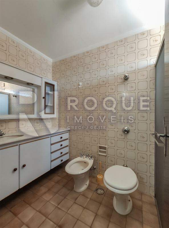 Apartamento para aluguel no bairro Centro: WC social 