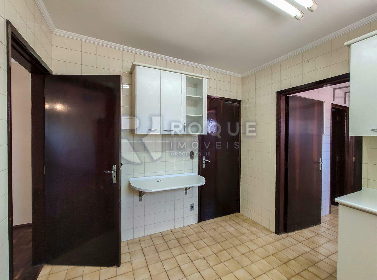 Apartamento para aluguel no bairro Centro: Cozinha 