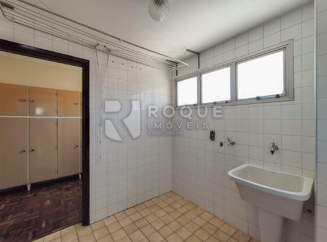Apartamento para aluguel no bairro Centro: Área de serviço 