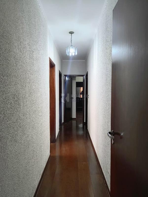 Casa Residencial para aluguel no bairro Vila Castelar: Hall