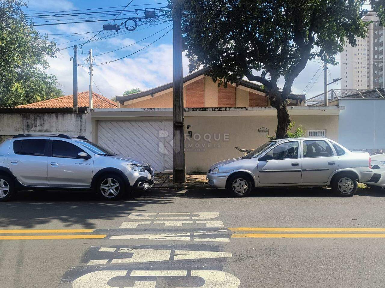 Casa Residencial para aluguel no bairro Vila Castelar: Fachada