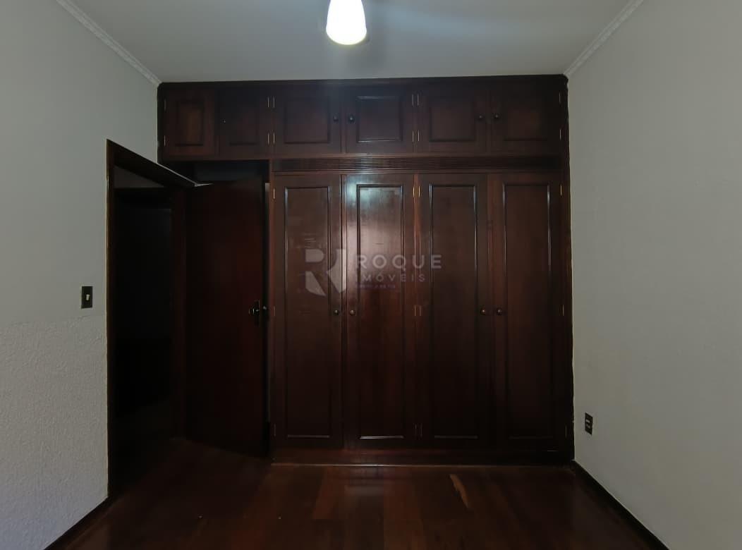 Casa Residencial para aluguel no bairro Vila Castelar: Dormitório 01