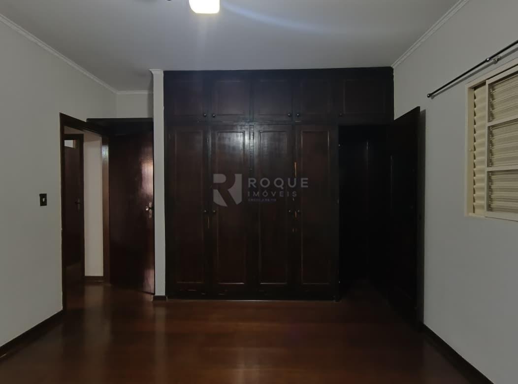 Casa Residencial para aluguel no bairro Vila Castelar: Dormitório suíte