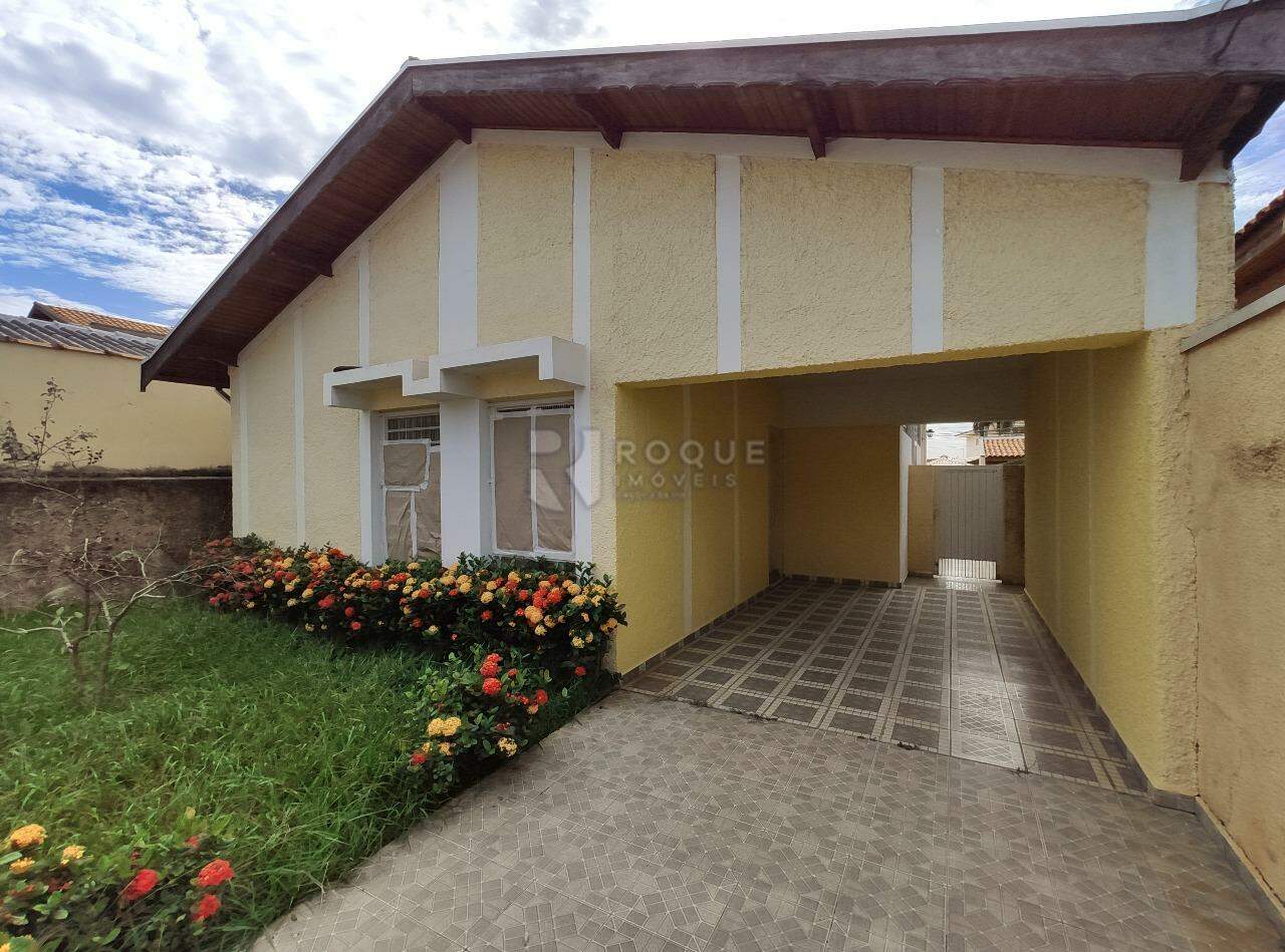 Casa Residencial para aluguel no bairro Vila Claudia: Frente 