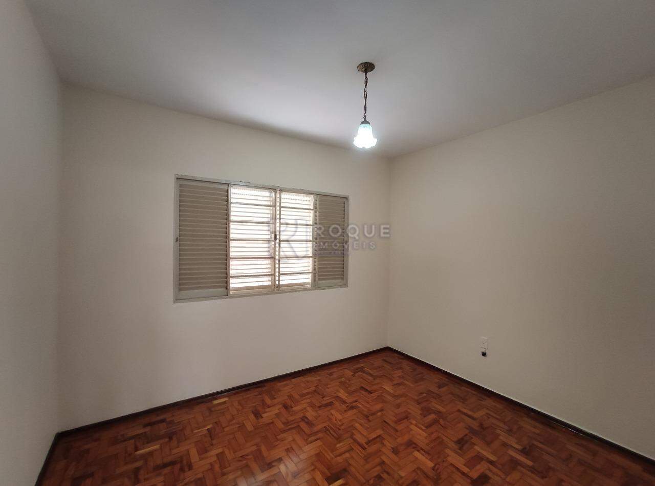Casa Residencial para aluguel no bairro Vila Claudia: Dormitório 3