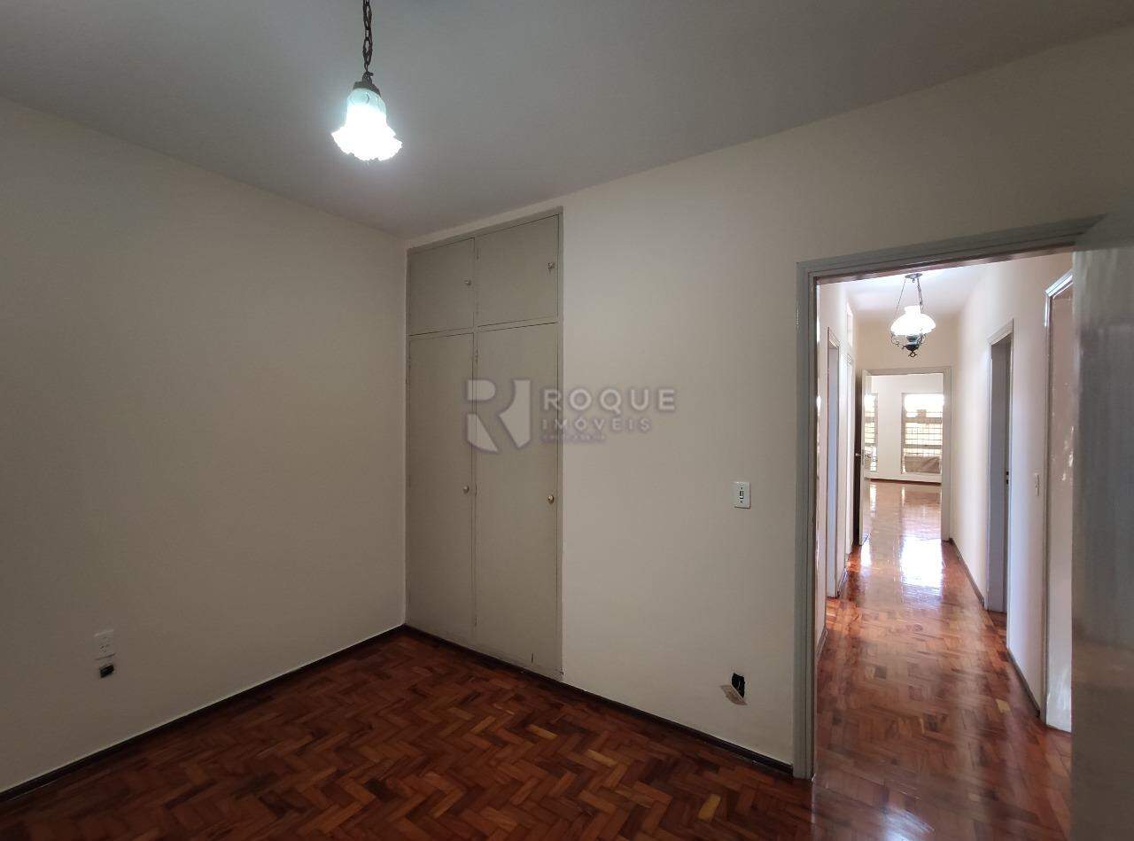 Casa Residencial para aluguel no bairro Vila Claudia: Dormitório 3