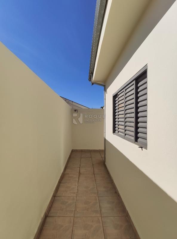 Casa Residencial para aluguel no bairro Jardim Ouro Verde: Área externa