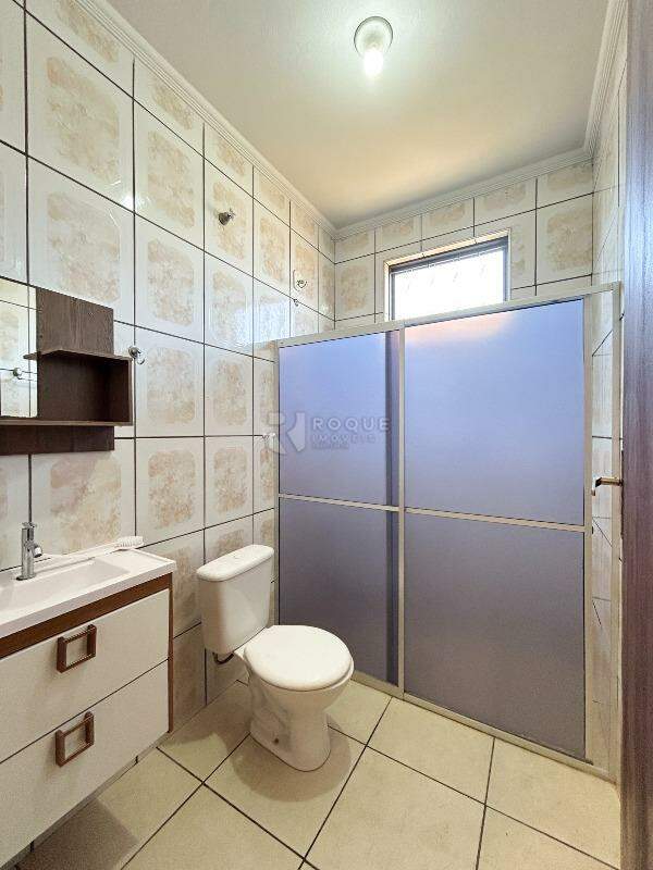 Casa Residencial para aluguel no bairro Jardim Ouro Verde: WC social 