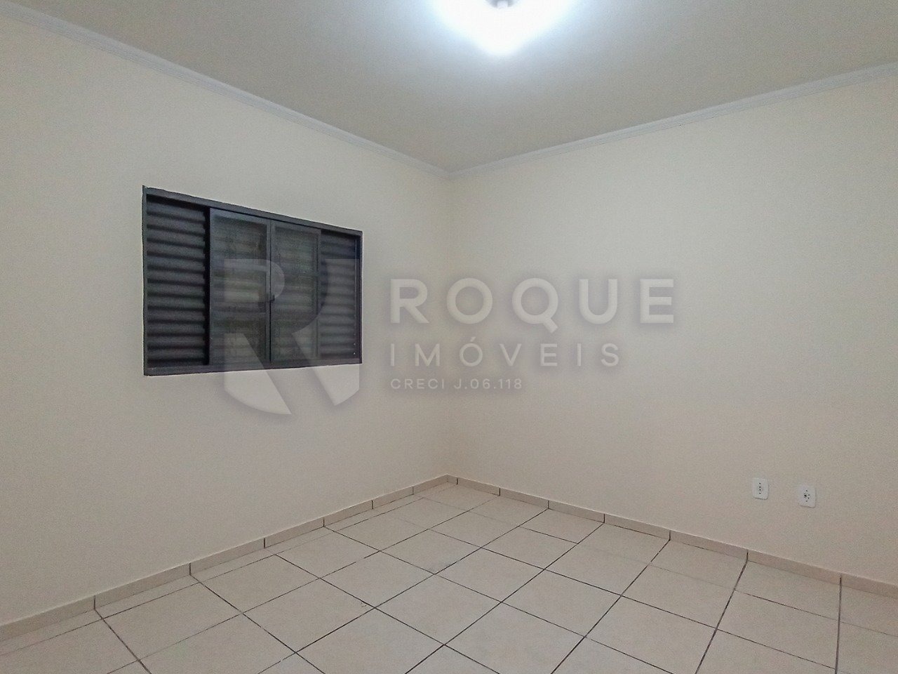 Casa Residencial para aluguel no bairro Jardim Ouro Verde: Dormitório 1