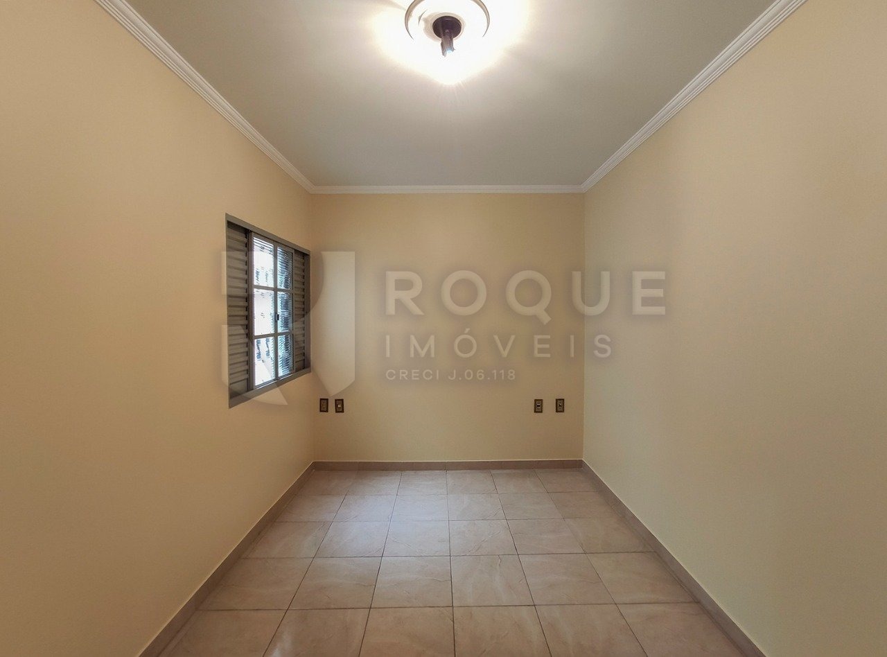 Casa Residencial para aluguel no bairro Vila Santa Rosália: Dormitório 2 segundo andar 