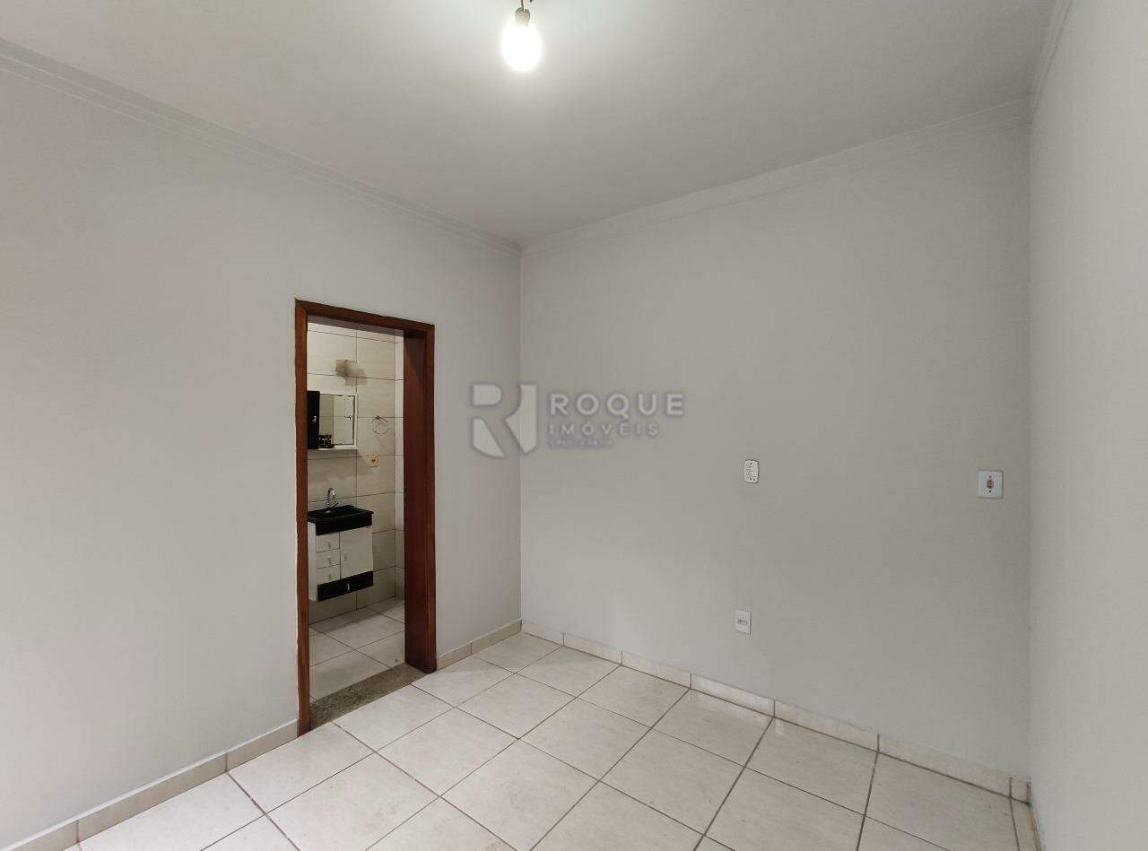 Kitnet para aluguel no bairro Jardim Cidade Universitária I: Dormitório suíte