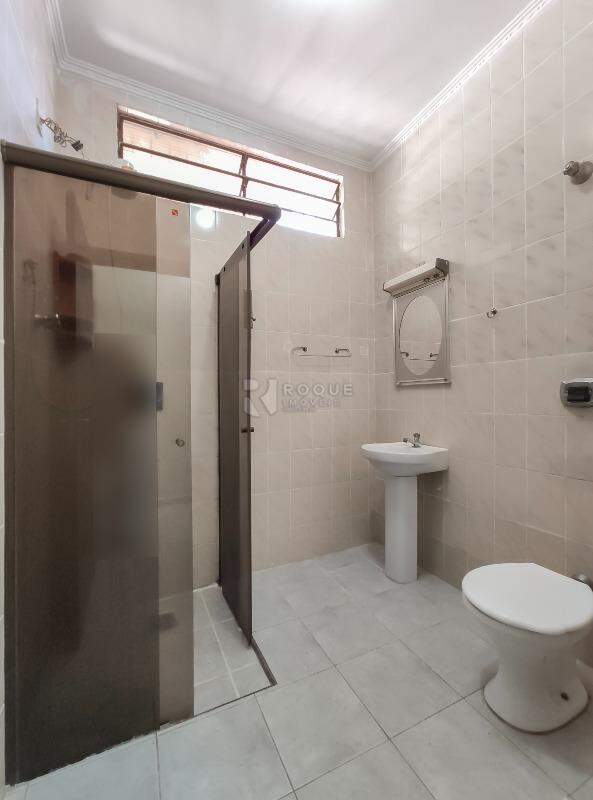 Casa Residencial para aluguel no bairro Vila Santa Lucia: WC social 