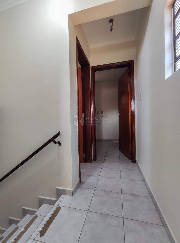 Casa Residencial para aluguel no bairro Vila Santa Lucia: Hall segundo andar 