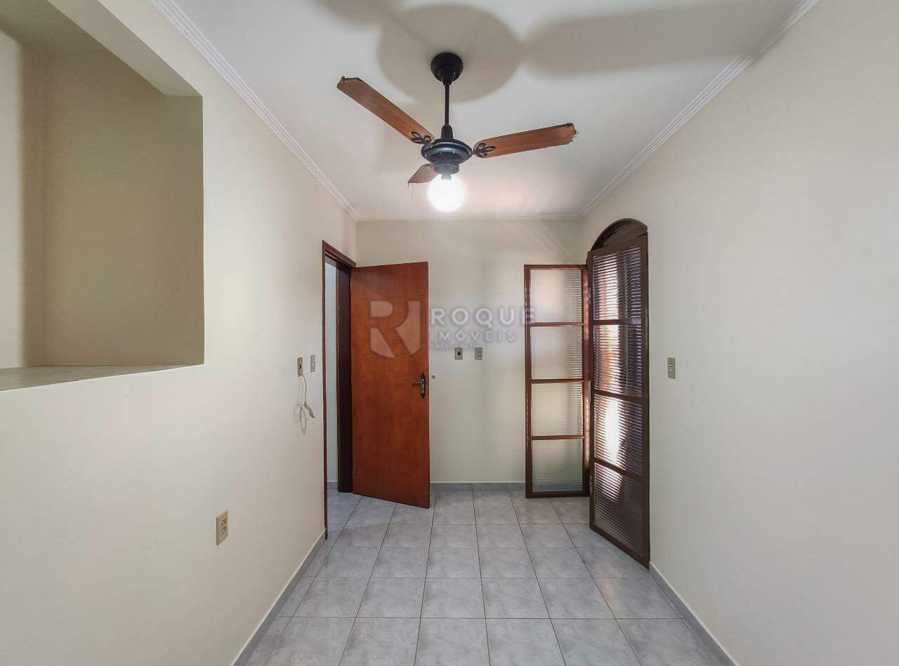 Casa Residencial para aluguel no bairro Vila Santa Lucia: Dormitório 2 segundo andar 
