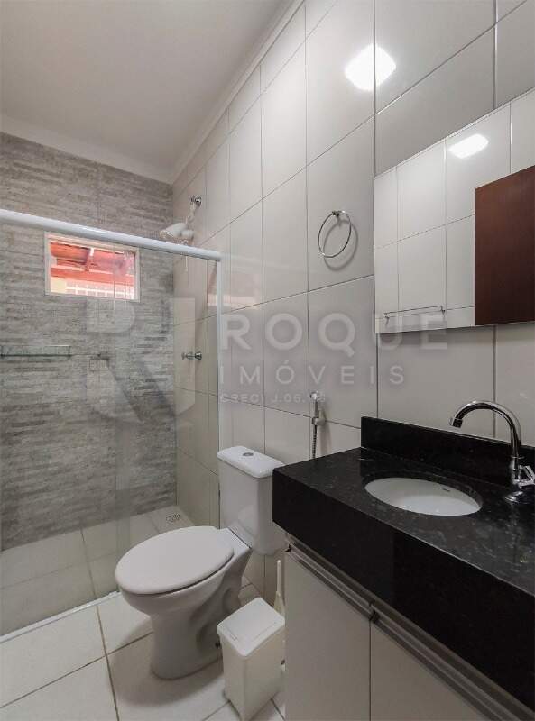 Casa Residencial para aluguel no bairro Jardim Morro Azul: WC 