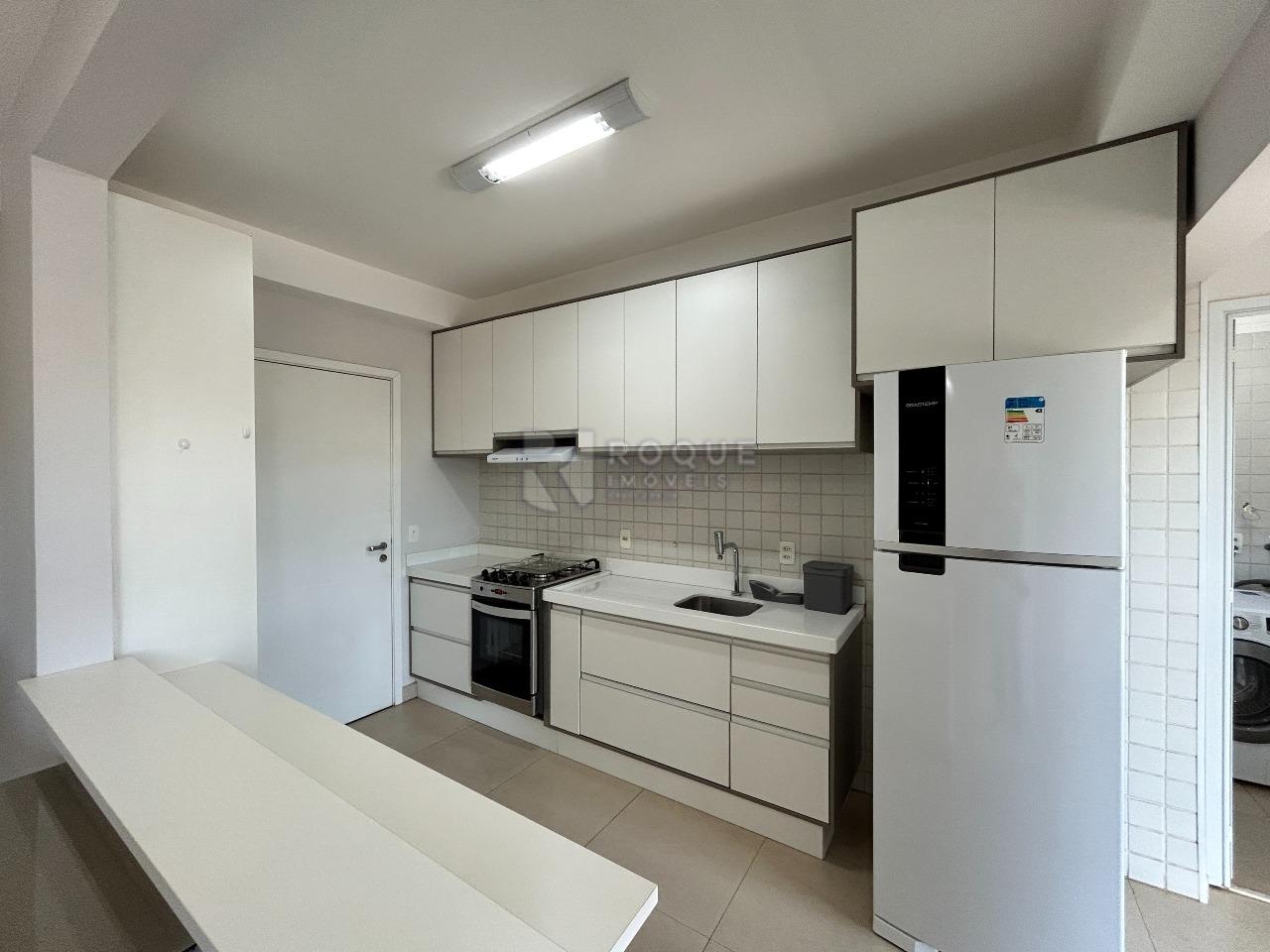Apartamento para aluguel no bairro Jardim Aquárius: Cozinha 