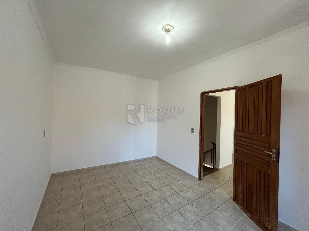 Casa com salão para aluguel no bairro Centro: Dormitório 2 segundo andar