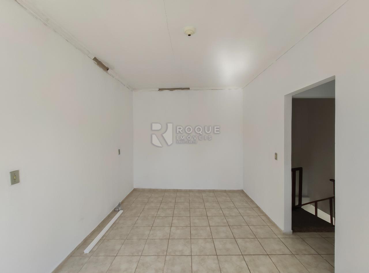 Casa com salão para aluguel no bairro Centro: Dormitório 2 segundo andar
