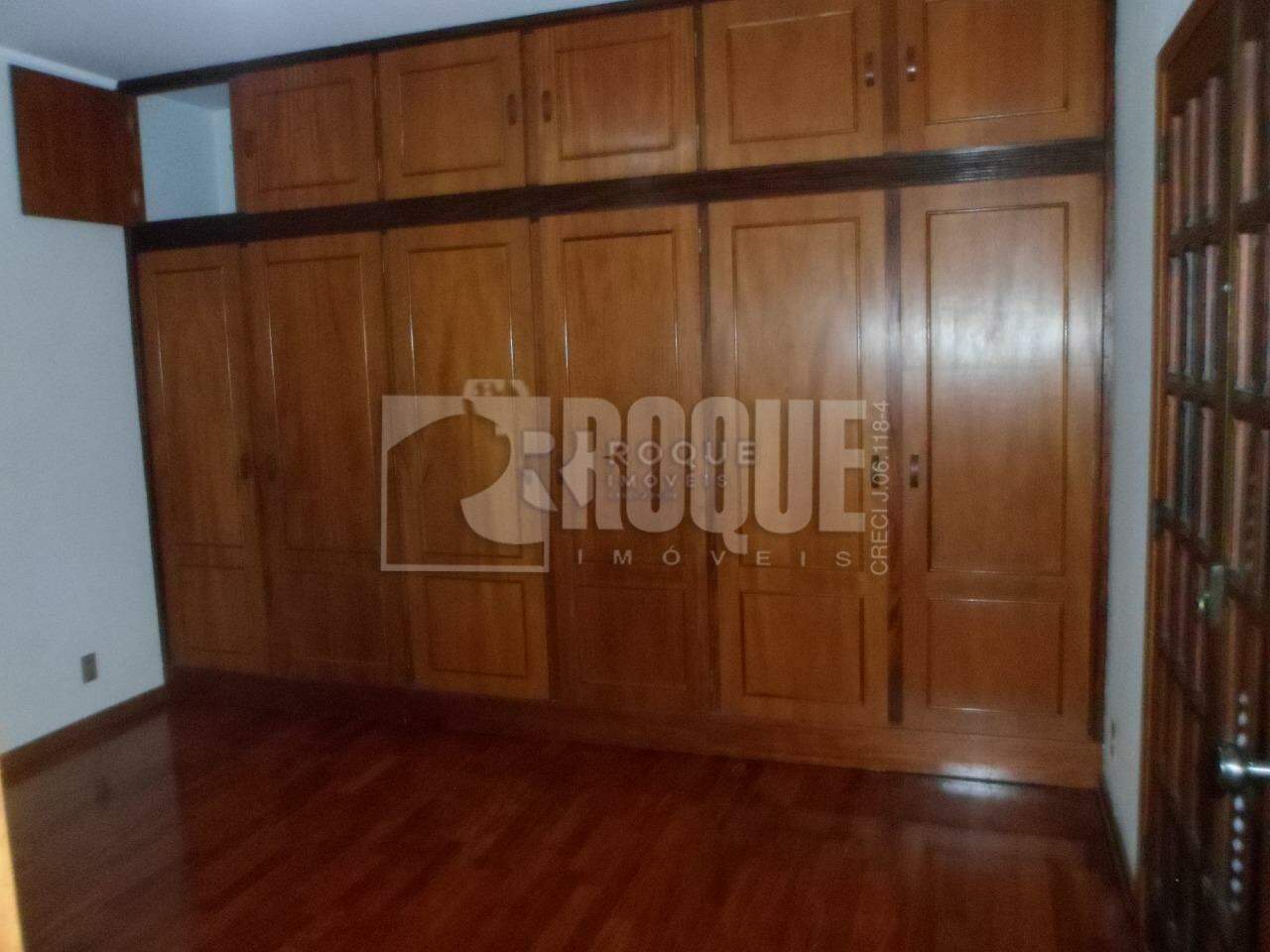 Casa em condomínio para aluguel no bairro Parque Egisto Ragazzo: Dormitório 3 Suíte