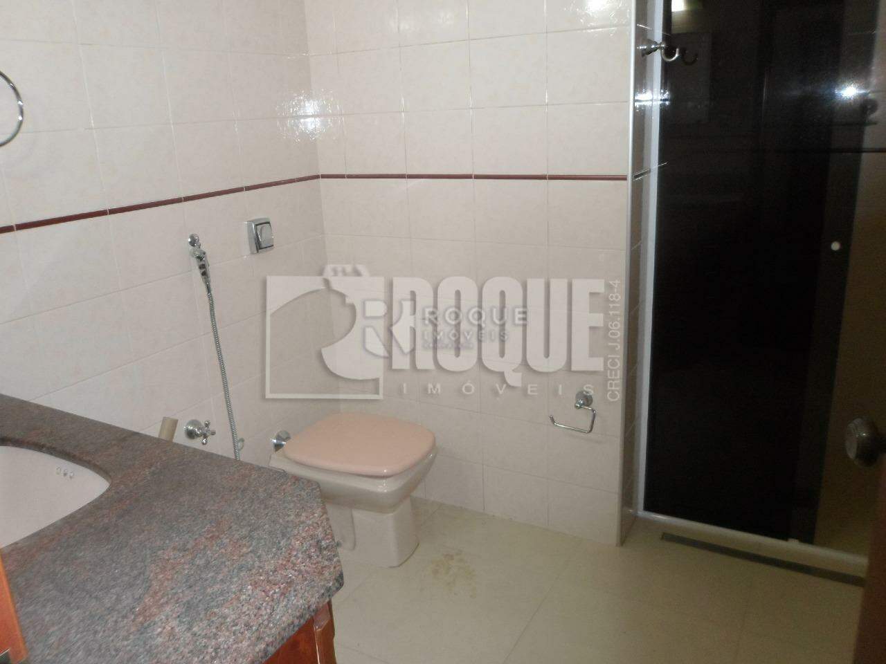 Casa em condomínio para aluguel no bairro Parque Egisto Ragazzo: WC Social