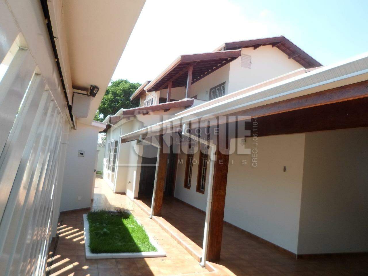 Casa em condomínio para aluguel no bairro Parque Egisto Ragazzo: Fachada Interna