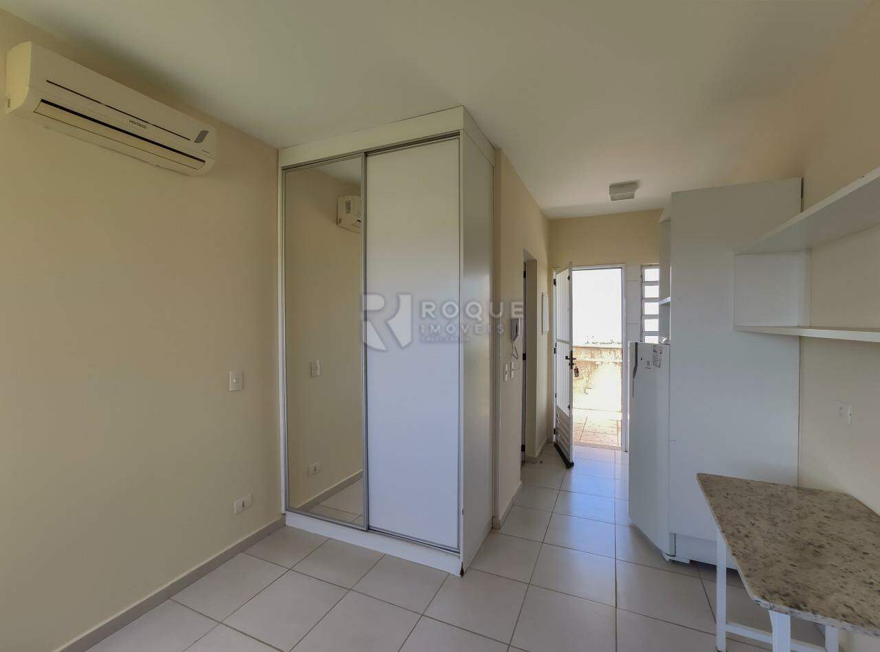 Kitnet para aluguel no bairro Jardim Cidade Universitária I: Dormitório 