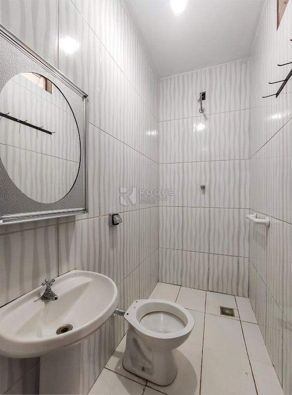 Casa Residencial para aluguel no bairro Jardim da Graminha: WC 