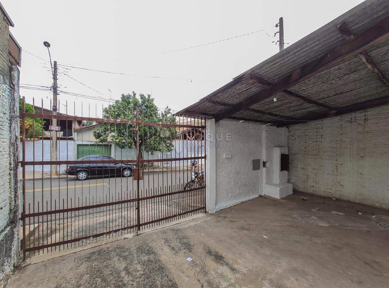 Casa Residencial para aluguel no bairro Jardim da Graminha: Área da frente 