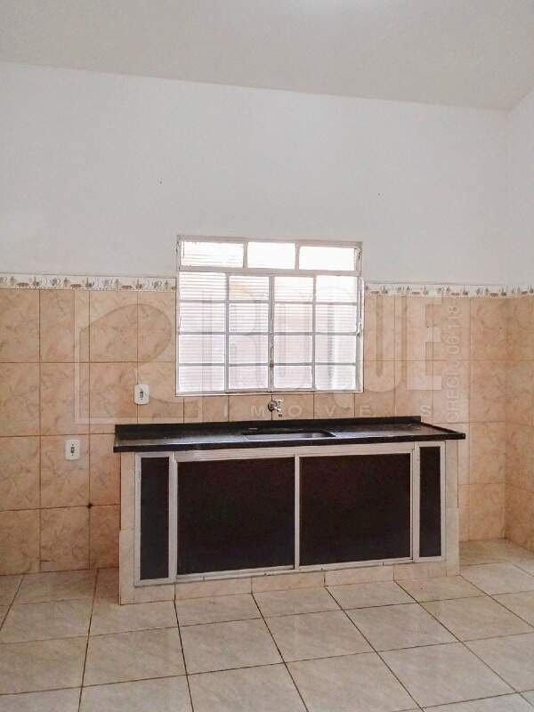 Casa Residencial para aluguel no bairro Jardim Nova Itália: Cozinha
