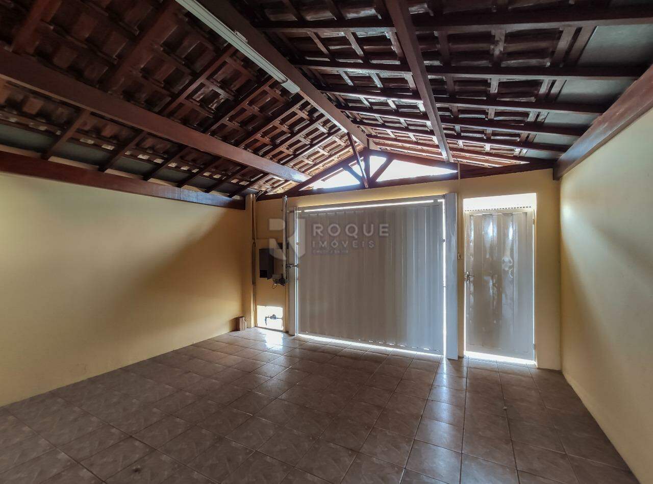 Casa Residencial para aluguel no bairro Jardim Nova Europa: Garagem 